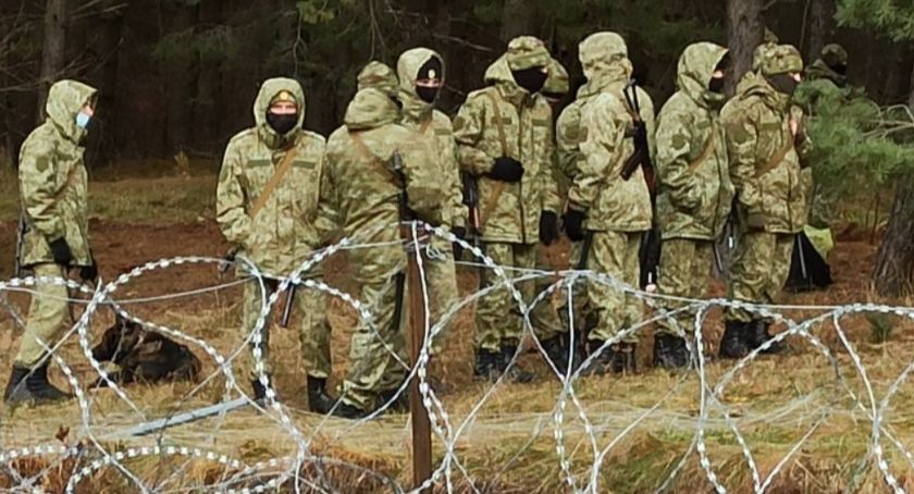 Białoruskie służby w rejonie Kuźnicy, źródło: Ministerstwo Obrony Narodowej