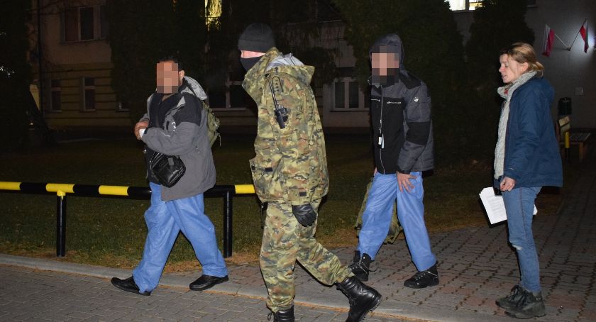 Palestyńczycy z Libanu opuszczają szpital w Siemiatyczach, zdjęcie: Anna Kondraciuk