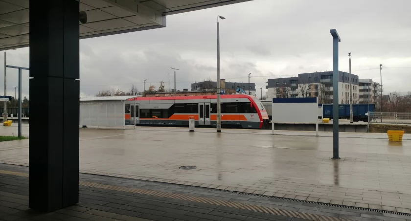 zdjecie przedstawia dworzec PKP Bielsk Podlaski  - fot jn