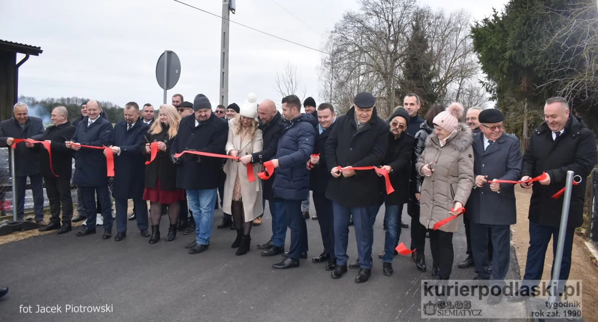 Administracja, Drogi nową nawierzchnią gminie Siemiatycze - zdjęcie, fotografia