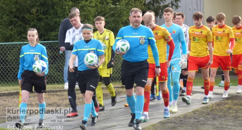 zdjęcie - mecz Cresovia Siemiatyce - Jagiellonia Bia lystok
