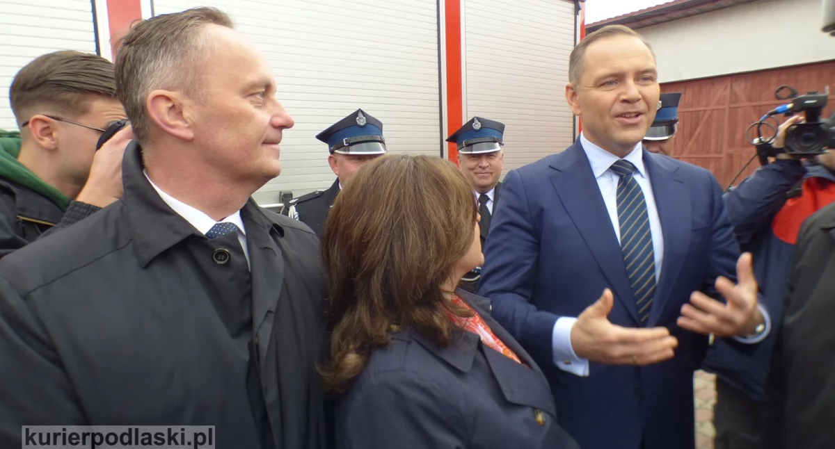 zdjęcie przedstawia: Karol Nawroki na wiecu wyborczym w Grodzisku gm. Siemiatycze 