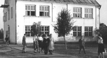 80 lat szkoły przy Drohiczyńskiej – cząstka naszych życiorysów