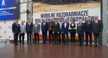 Gala wręczenia odznaczeń resortowych w Centrum Wystawowym PRONAR w Siemiatyczach